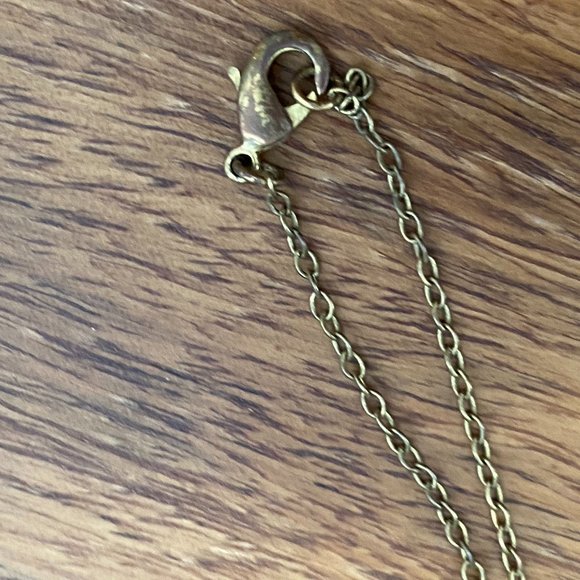 Long Round Glass Necklace- Magnifying Glass Necklace - Picture 3 of 3